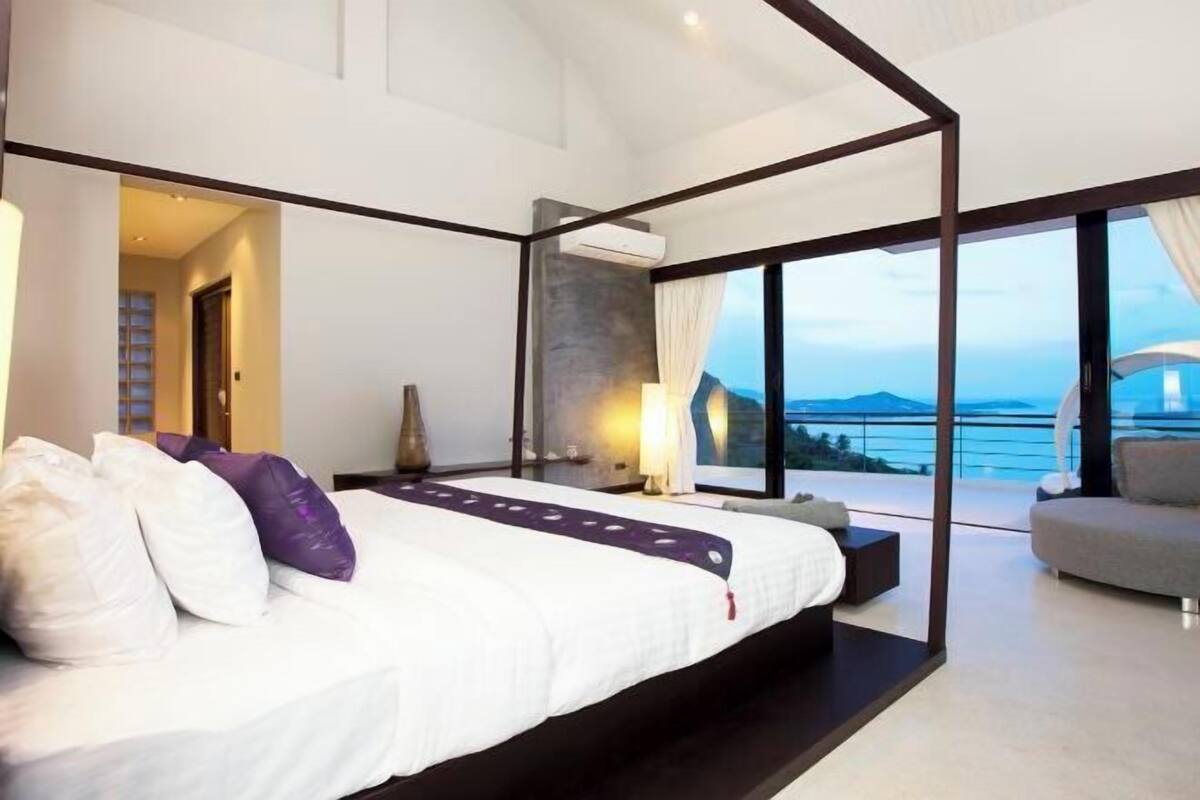 4 bedrooms, in-room safe, individually decorated, individually furnished