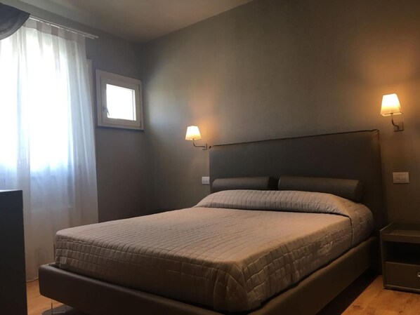 In-room safe, free cots/infant beds, free WiFi, bed sheets