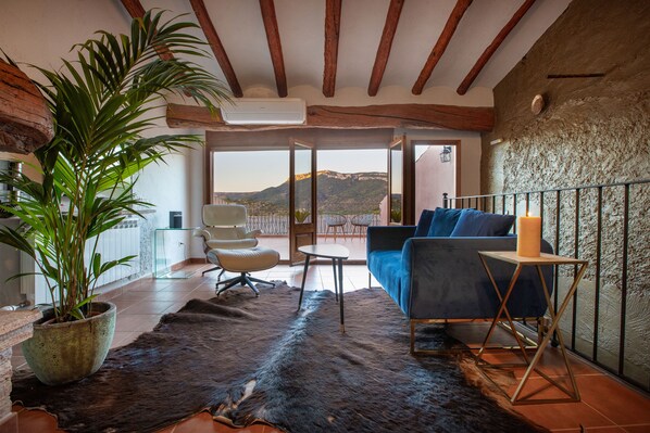 Superior Suite, 1 Queen Bed, Terrace, Mountain View | View from room