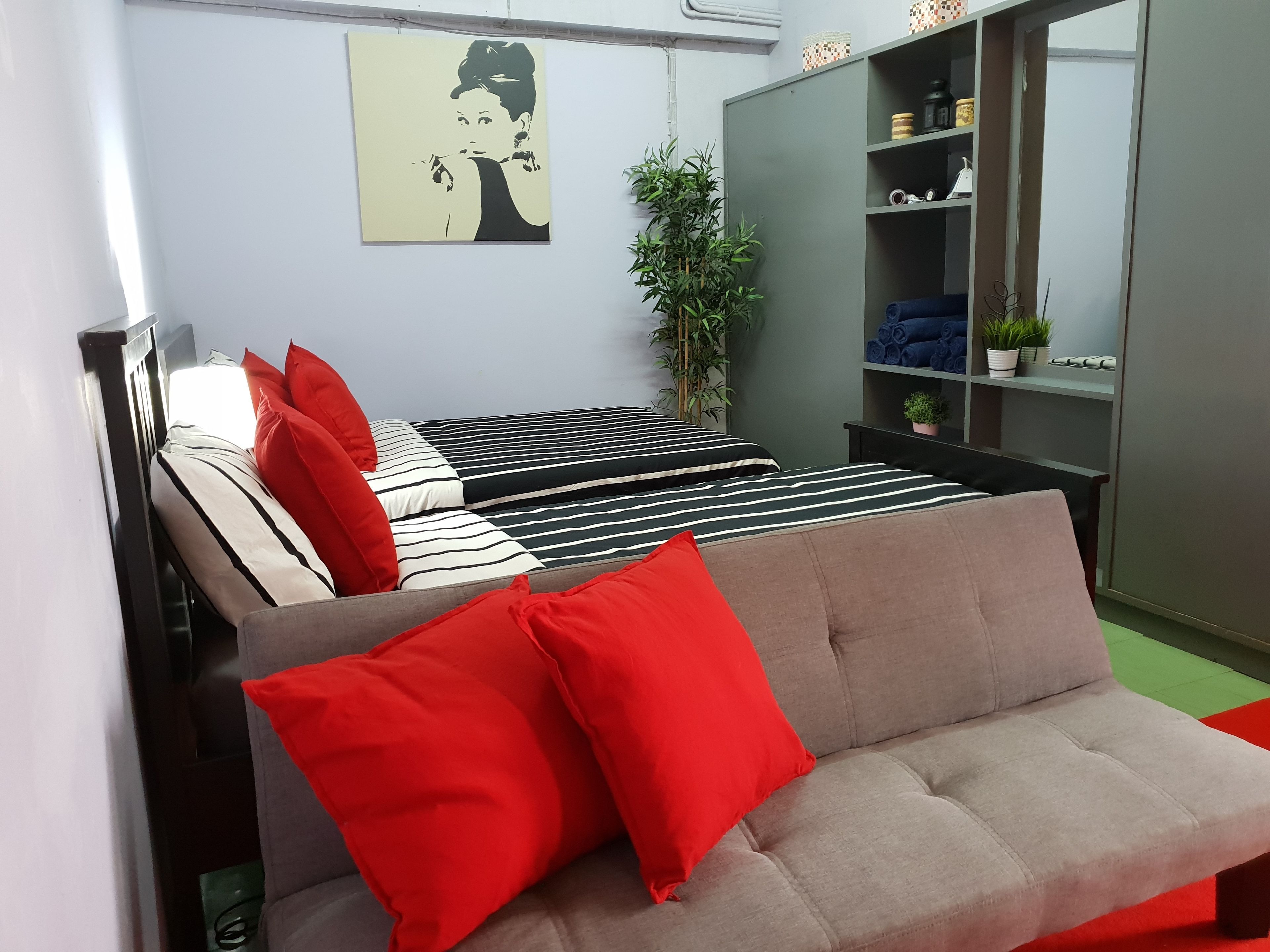 Suite Familiale | Fer et planche à repasser, Wi-Fi gratuit, draps fournis