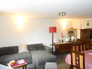 Lounge - Gite Vacances en Auvergne (Saint-Géron)