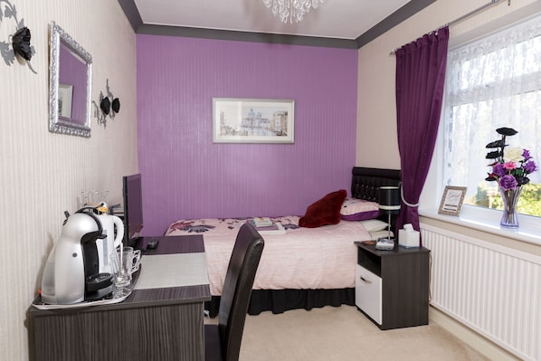 Habitación individual, vistas al jardín (Venetian Room) | Ropa de cama de alta calidad y decoración individual