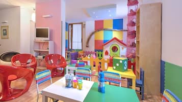 Area giochi per bambini (al coperto)
