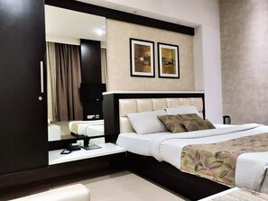Superior Double Room | Soundproofing, rollaway beds, free WiFi, bed sheets - Hotel Rockland (Jaipur)