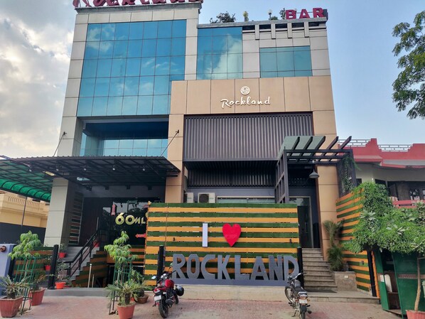 Front of property - Hotel Rockland (Jaipur)