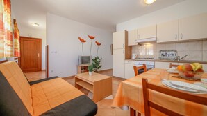 Apartment, 1 Double Bed with Sofa bed | Private kitchen | Stovetop, cookware/dishes/utensils - Apartments Lavanda (Rovinj)