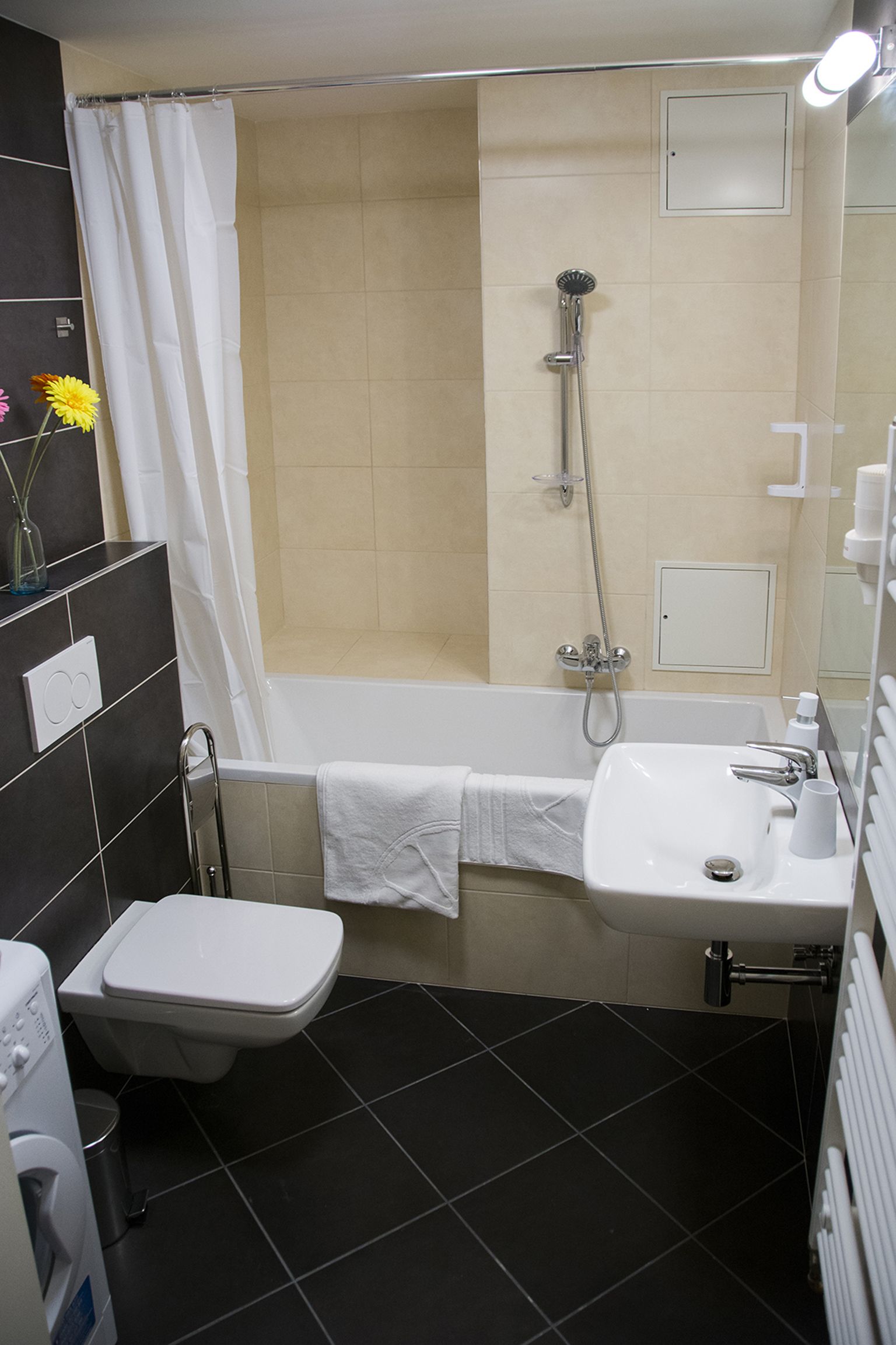 Photo - Limes Apartments