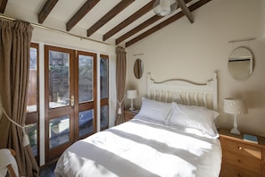 Classic Double Room, Non Smoking | Garden view