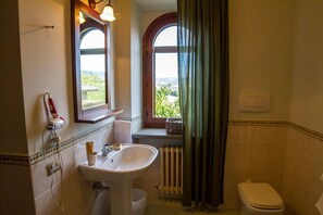 Comfort Triple Room, Hill View | Bathroom | Shower, free toiletries, hair dryer, bathrobes