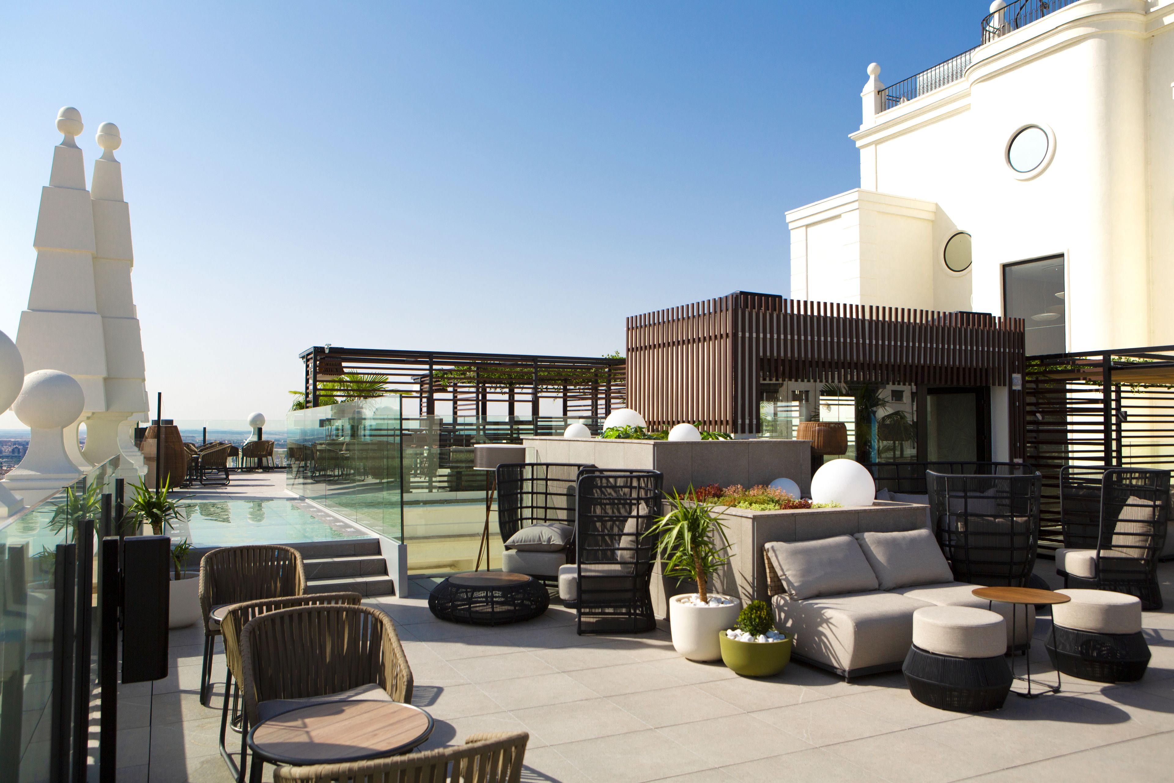 outdoor banquet area