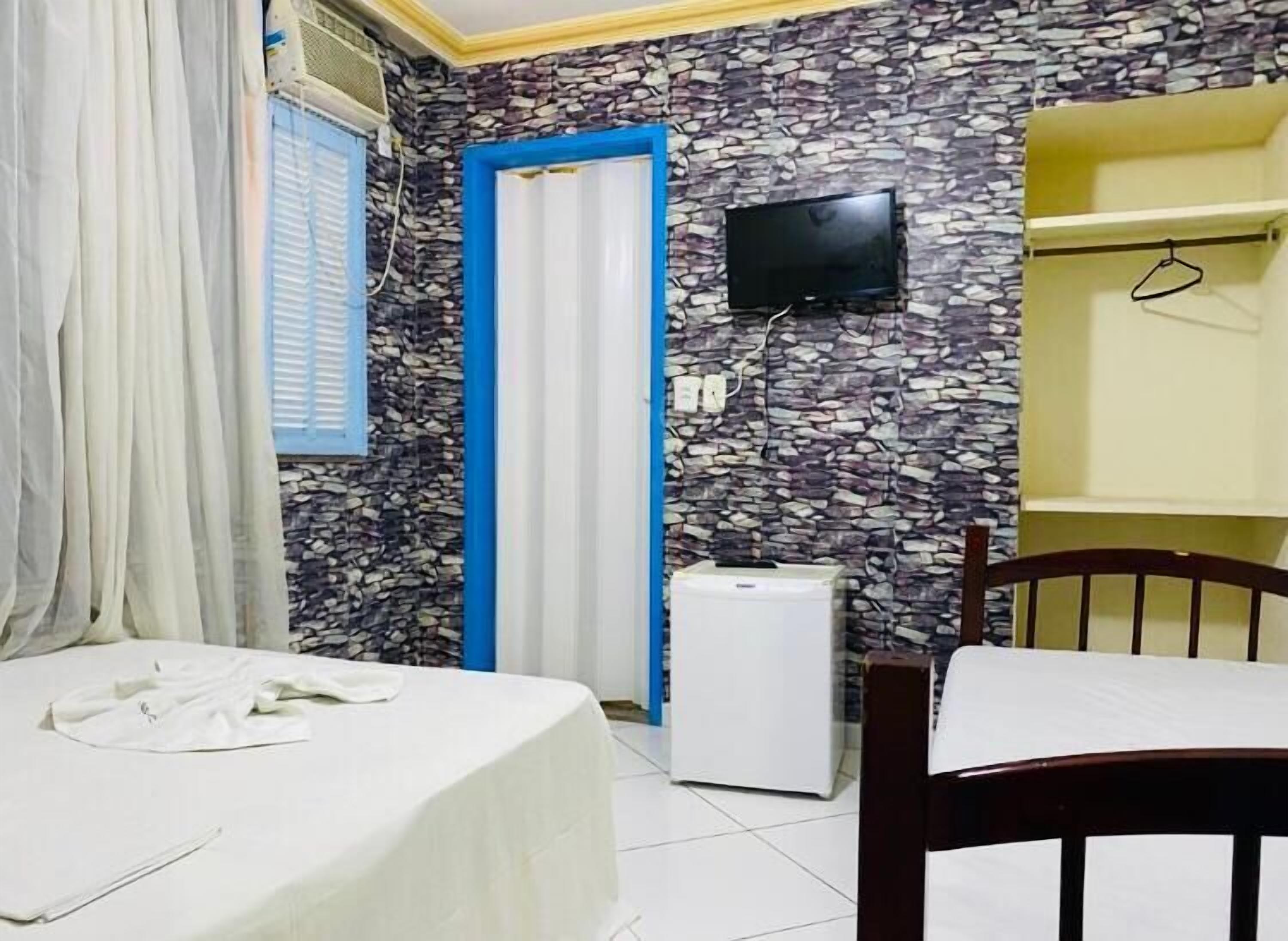 Standard Triple Room, Non Smoking | Minibar, blackout drapes, iron/ironing board, free WiFi