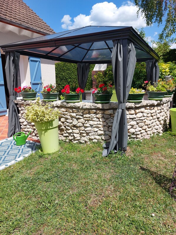 Terrace/patio - Les Acacias (Treuzy-Levelay)