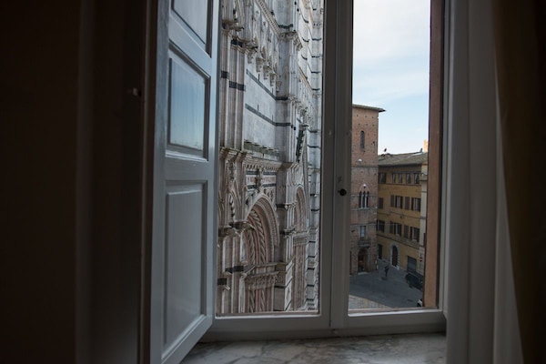 Doppia Superior, 1 letto queen, bagno privato, vista città | Vista dalla camera
