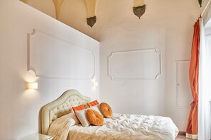 Doppia Superior, 1 letto queen, bagno privato, vista città | Biancheria in cotone egiziano, biancheria da letto di alta qualità