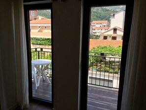 Design Apartment, 1 Queen Bed with Sofa bed | Terrace/patio