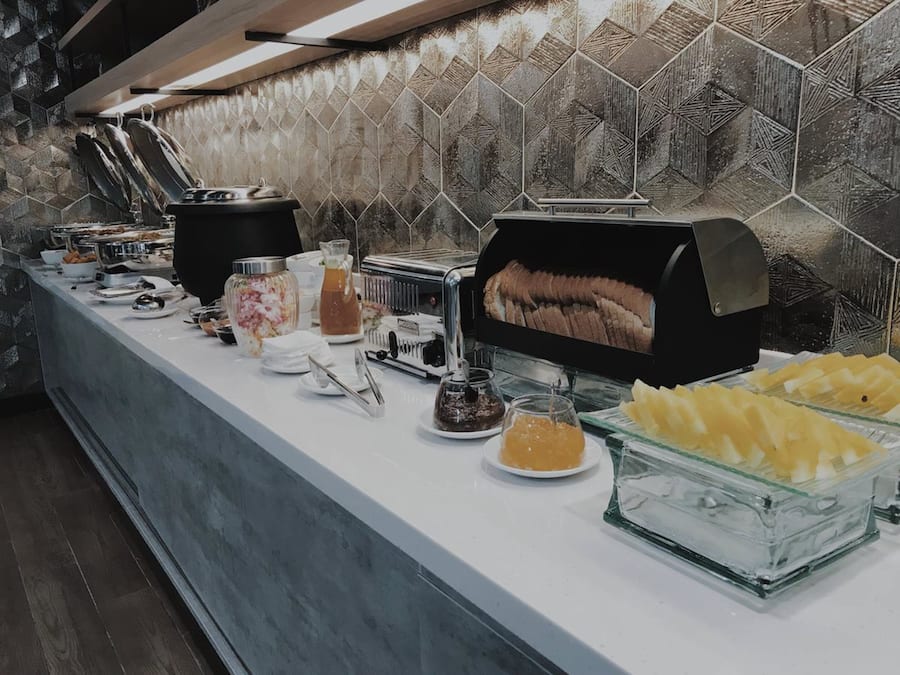 Daily buffet breakfast for a fee