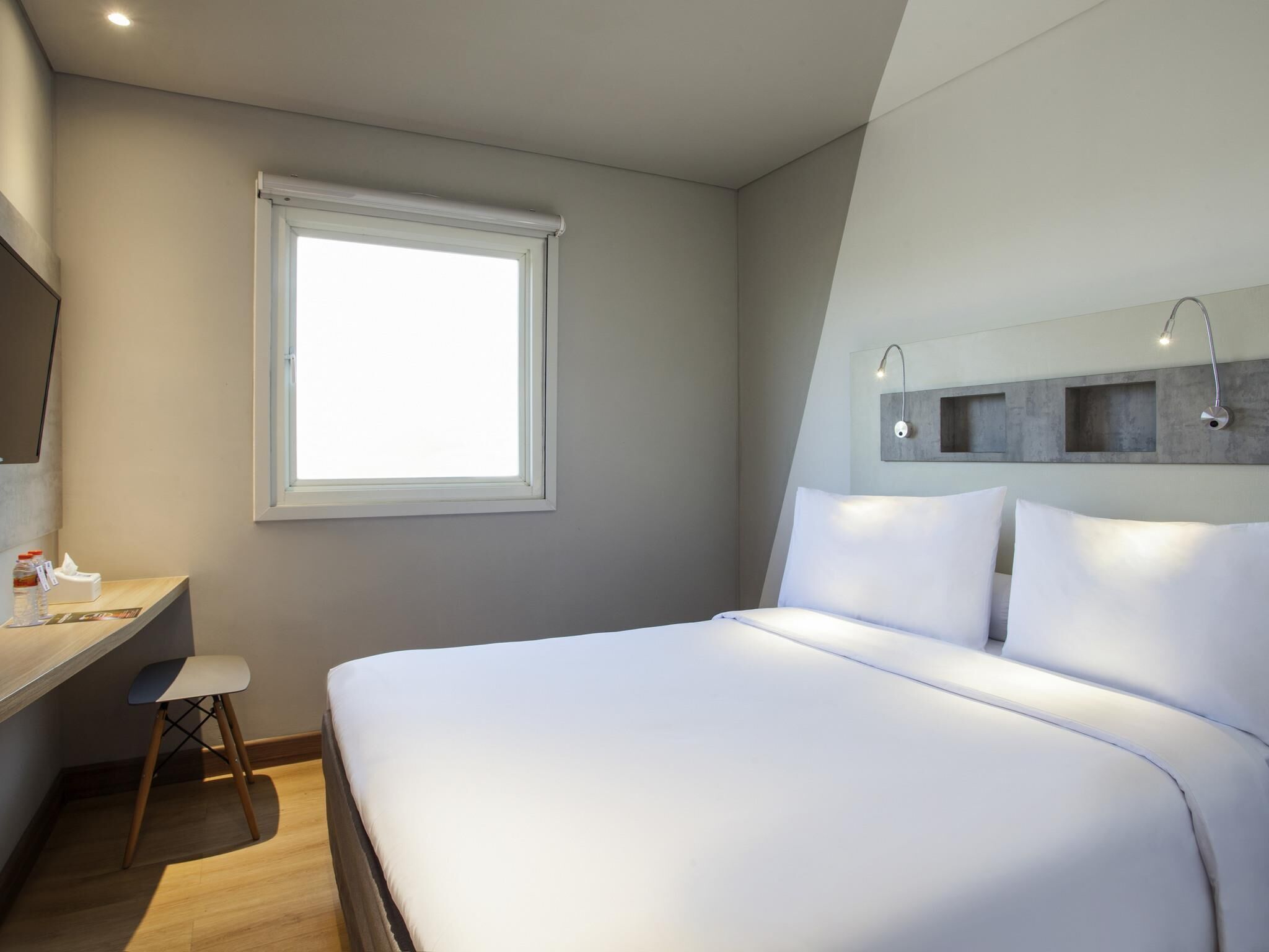 Literie de qualité supérieure, coffres-forts dans les chambres, bureau