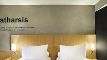Habitación estándar, 2 camas individuales | Ropa de cama de alta calidad, caja fuerte, escritorio