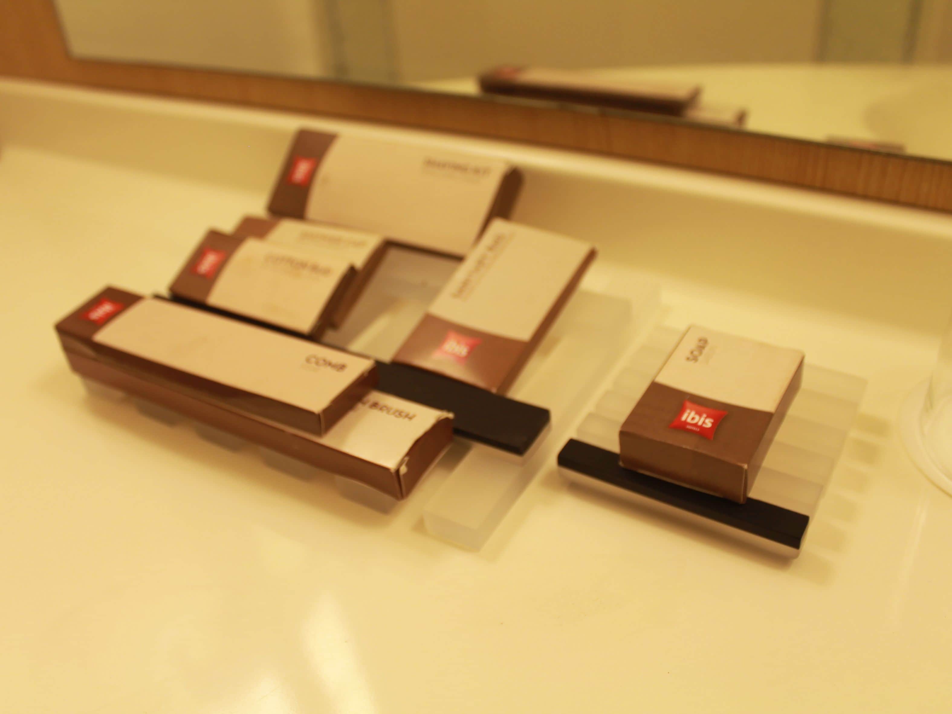 shower, hydromassage showerhead, eco-friendly toiletries, hair dryer