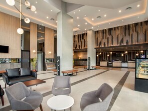 Lobby sitting area - ibis Pontianak City Center (Pontianak)
