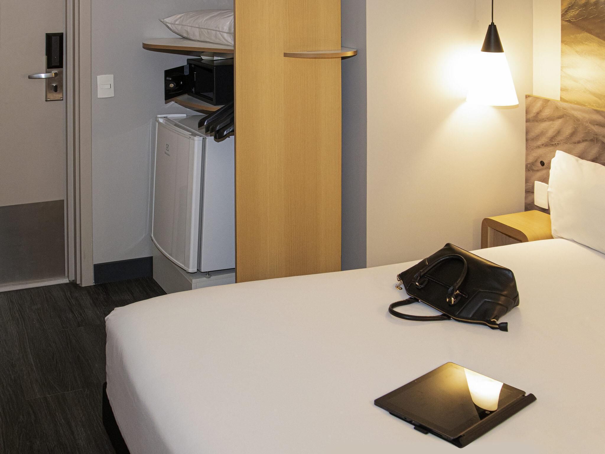 Standard Room, 1 Double Bed, Accessible | Minibar, in-room safe, desk, laptop workspace
