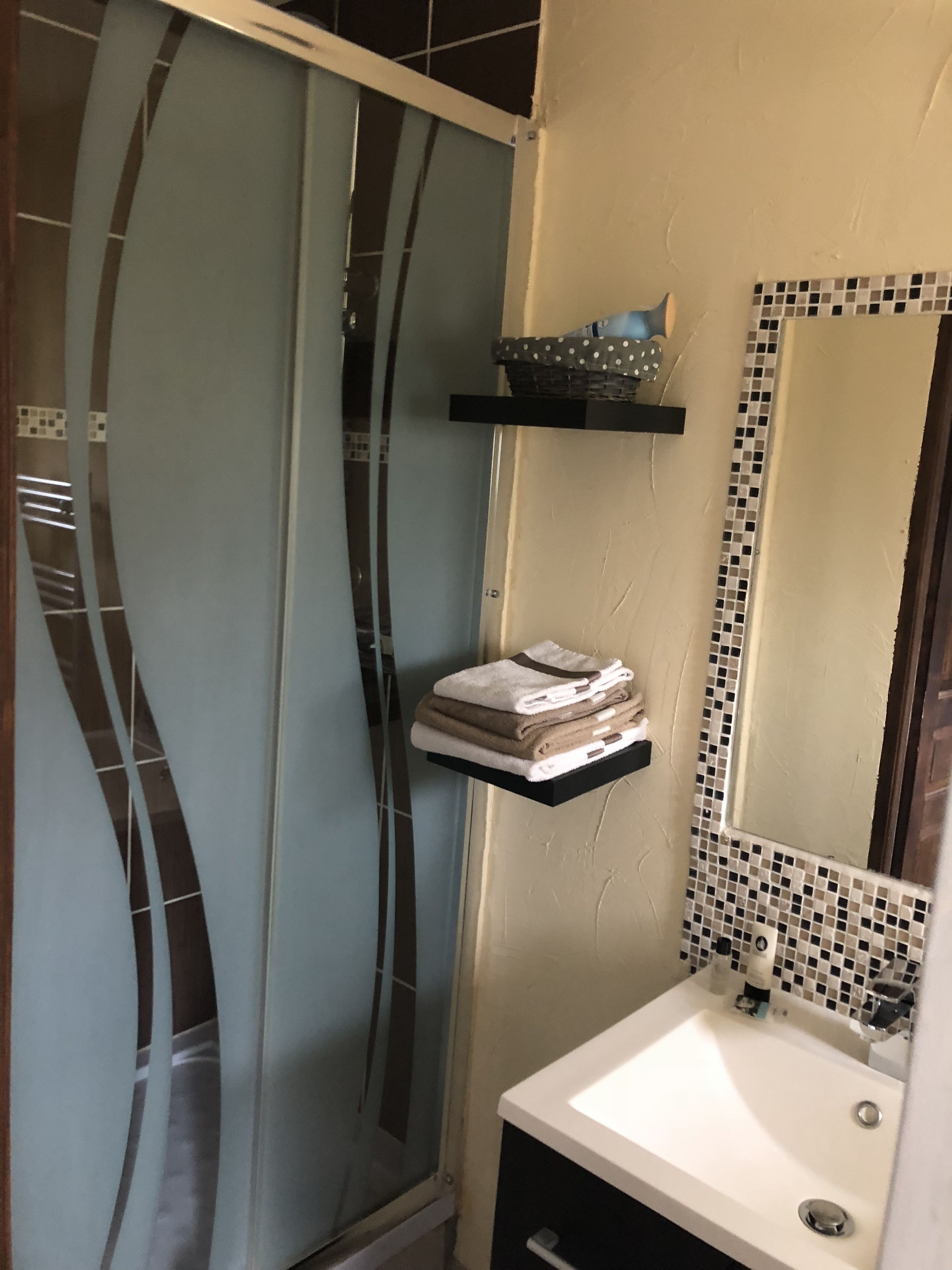 Studio Suite, khu vực vườn (Studio Lola) | Chậu rửa trong phòng tắm