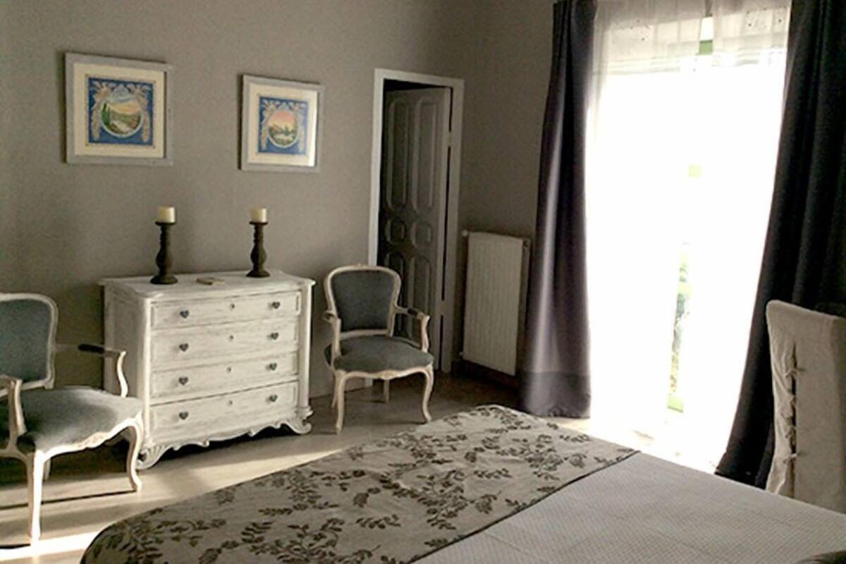 Sistema de insonorización y ropa de cama