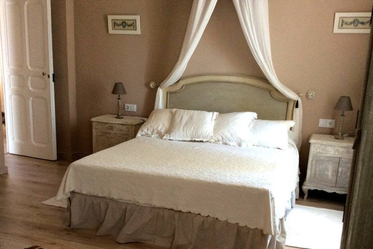 Sistema de insonorización y ropa de cama
