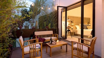 Suíte design, 1 cama Queen, para não fumantes, suíte | Terraço/pátio