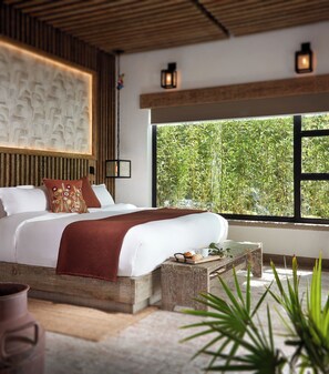 Design Suite, 1 King Bed, Non Smoking, Ensuite | Premium bedding, down duvets, in-room safe, individually decorated - H21 Hospedaje Boutique (Mexico City)