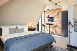 Double Room with Balcony with Side Sea View - Hotel Fliegerdeich (Wilhelmshaven)