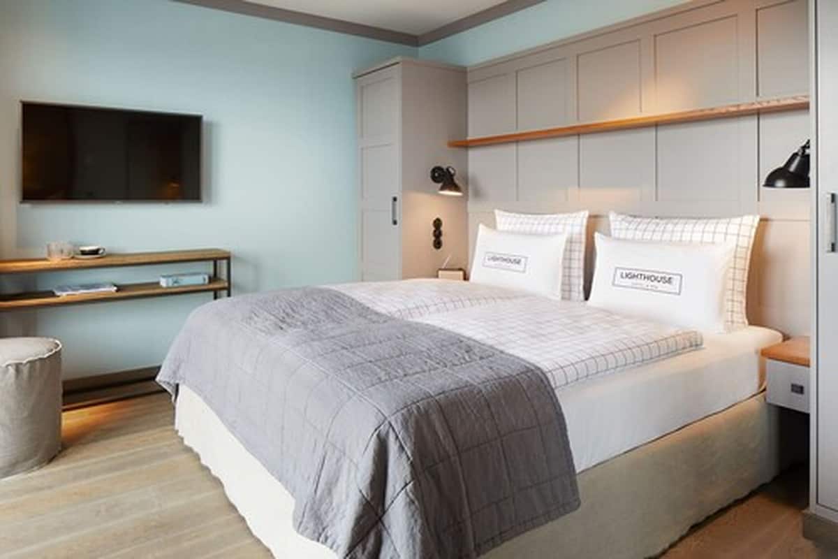 Bộ đồ giường cao cấp, minibar với thức uống miễn phí