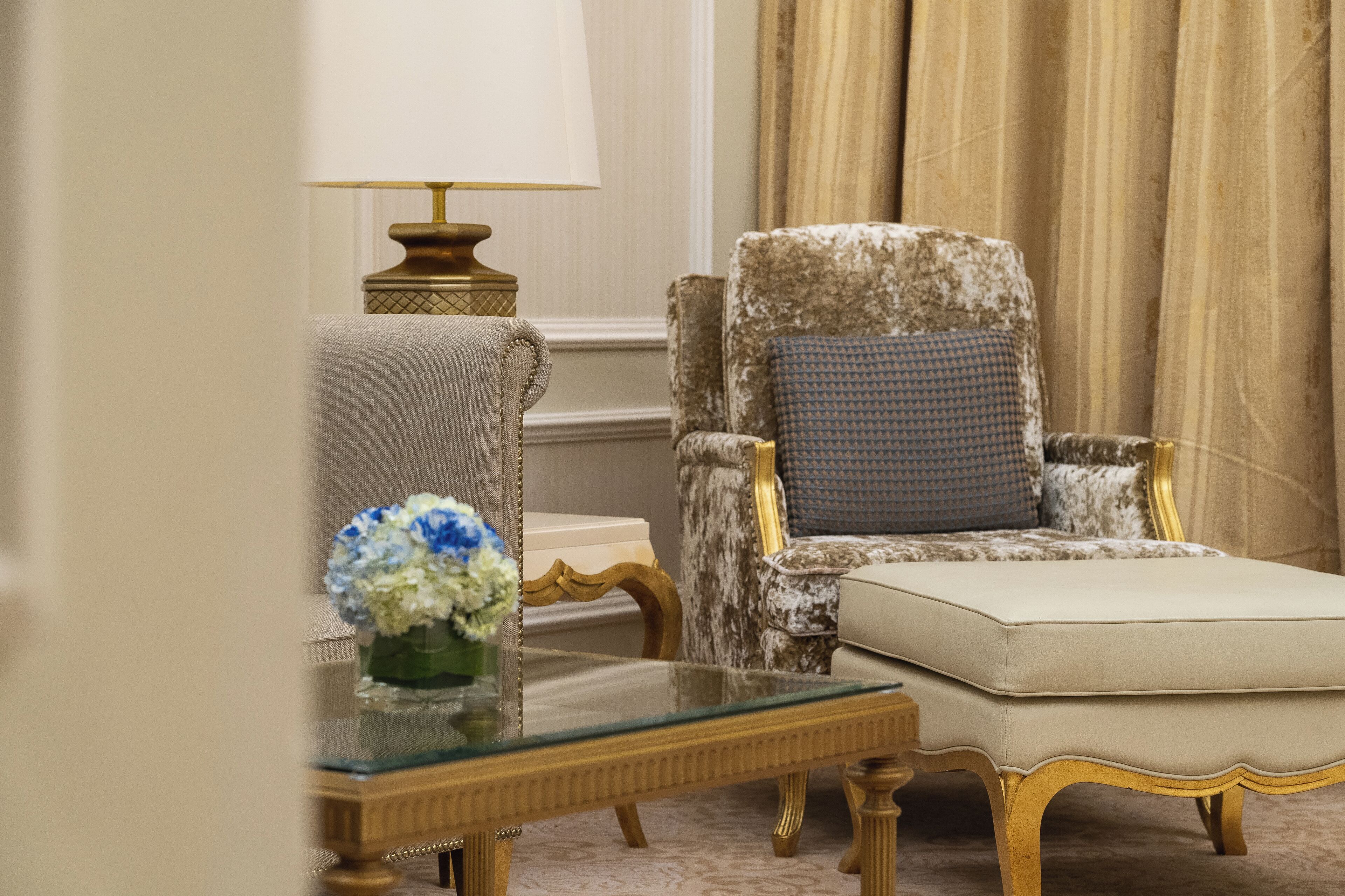 suite, 1 bedroom (sky) | 1 bedroom, down duvets, minibar, in-room safe