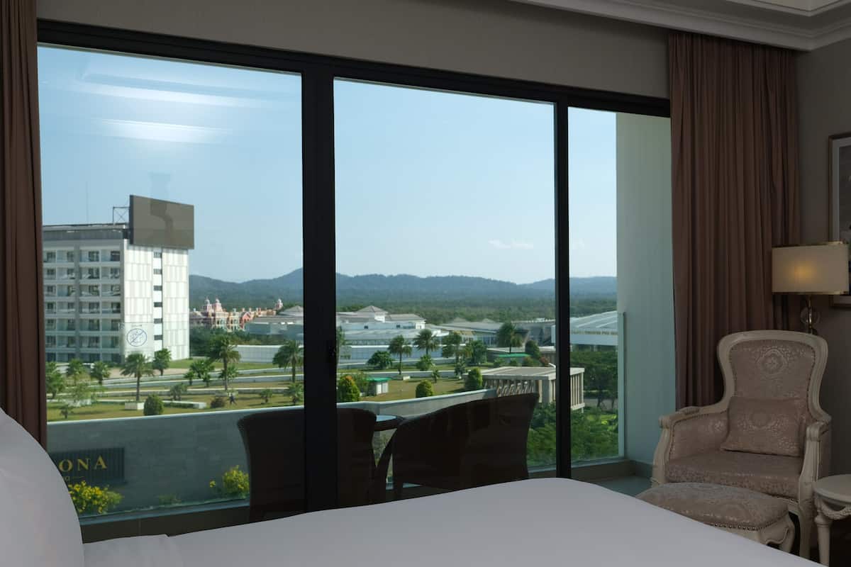 deluxe room, mountain view | view from room