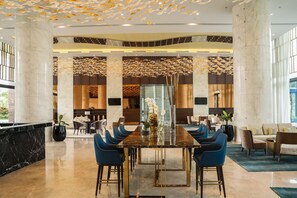2 restaurants; breakfast, lunch, dinner, and brunch served - Radisson Blu Resort Phu Quoc (Phu Quoc)