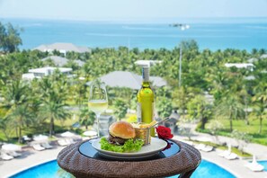 Beach/ocean view - Radisson Blu Resort Phu Quoc (Phu Quoc)