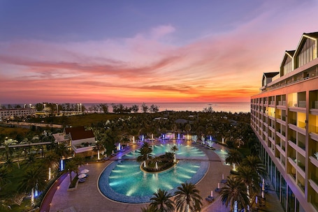 Suite, Sea View | Front of property - evening/night