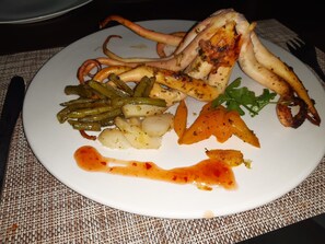 Breakfast, lunch, dinner served; local cuisine