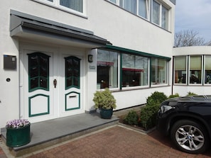 Property entrance - Hotel Restaurant Im Winkel (Elmshorn)