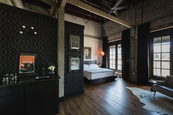 GunRunner Boutique Hotel