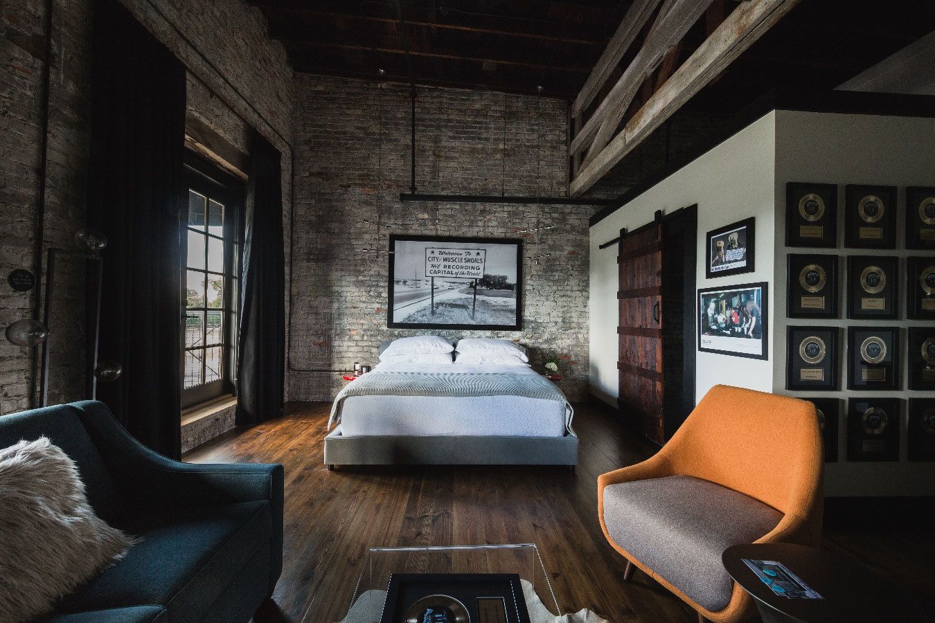 superior suite, 1 king bed with sofa bed, bathtub | 1 bedroom, premium bedding, pillow-top beds, minibar