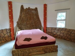 Standard Bungalow, 1 King Bed, Non Smoking | Free WiFi