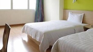 Room - 7 Days Inn (Guangzhou)