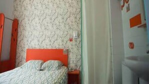 Unclassified image, 4 of 8, button - Pod Inn (Hangzhou)