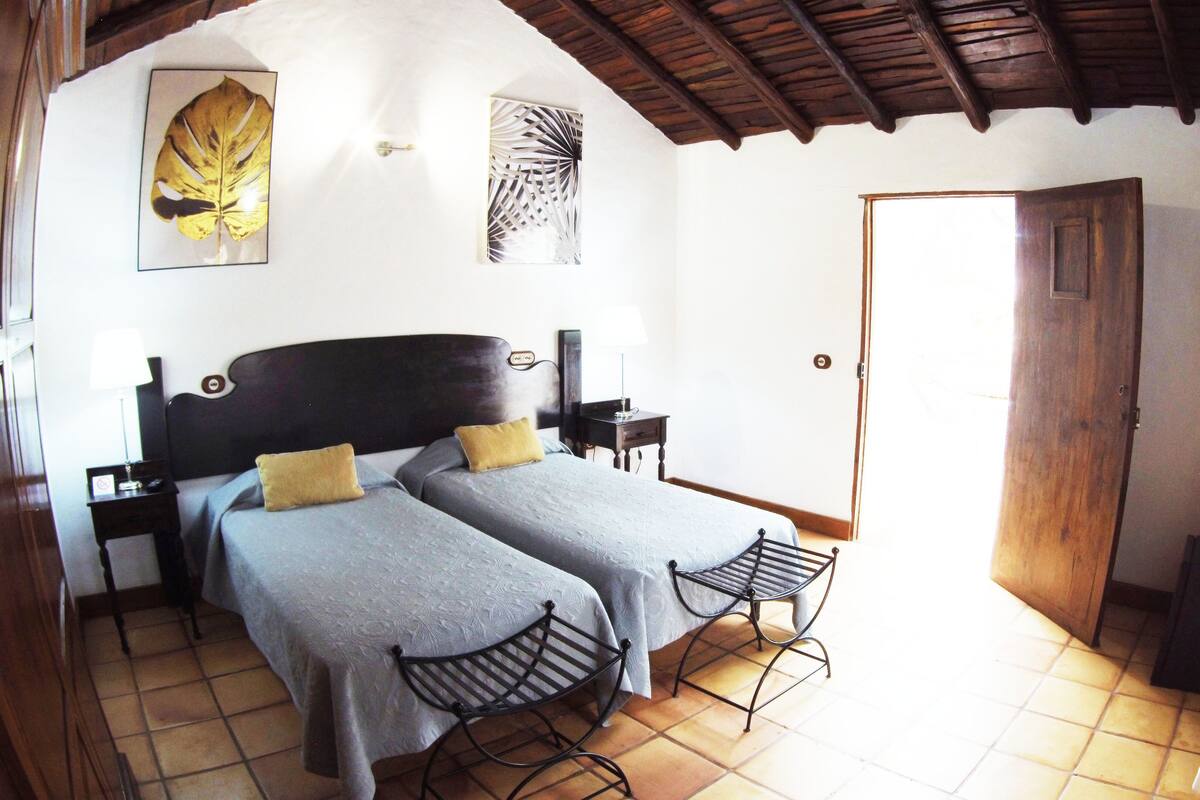 Standard Twin Room (#11 Tefia) | 1 bedroom, individually decorated, individually furnished