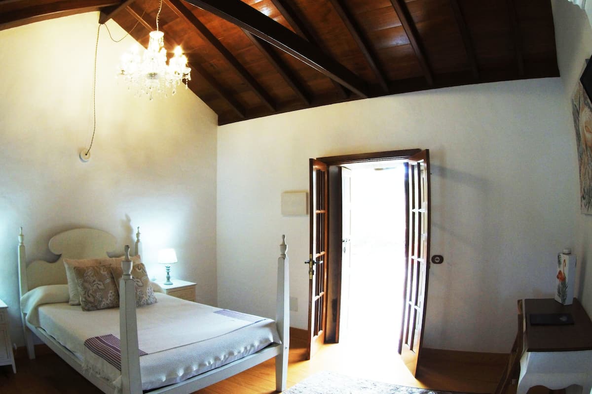 Quadruple Room (#10 Tetir) | 1 bedroom, individually decorated, individually furnished