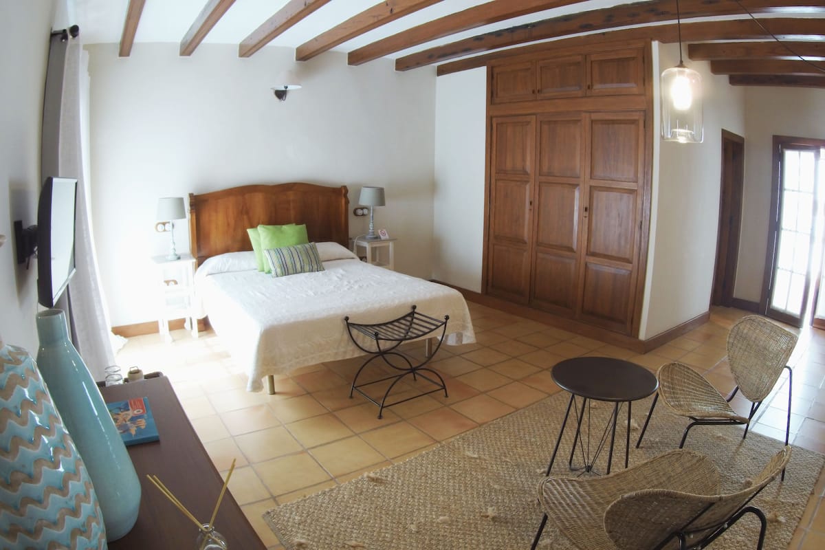 Junior Suite (#7 Tesjuate) | 1 bedroom, individually decorated, individually furnished