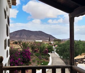 Suite (#6 Antigua) | Balkon