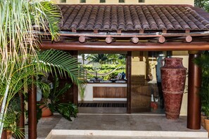 Entrada de la propiedad