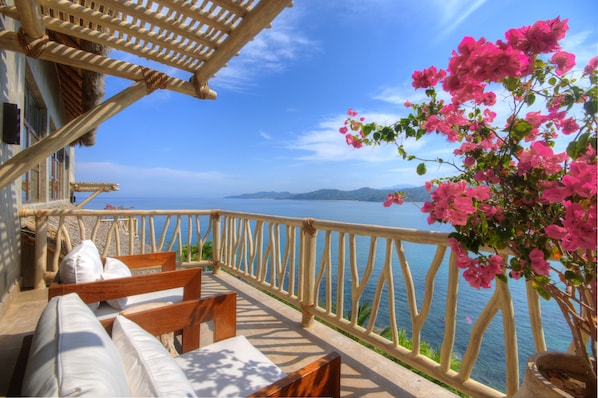 Panoramic Villa, 5 Bedrooms, Ocean View | Balcony